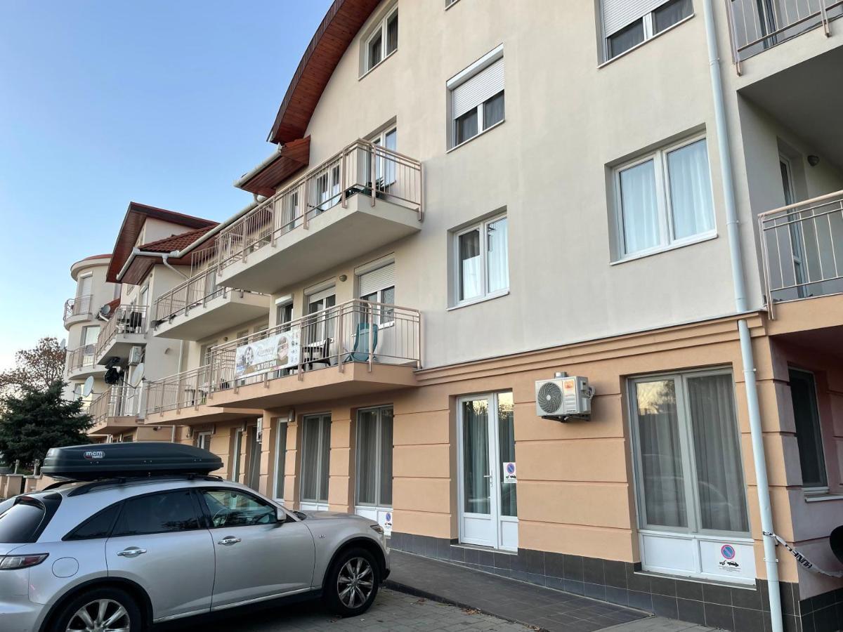 Rosemary Apartmanok, Rose, Lili, Mary1, Mary2 Hajdúszoboszló 外观 照片