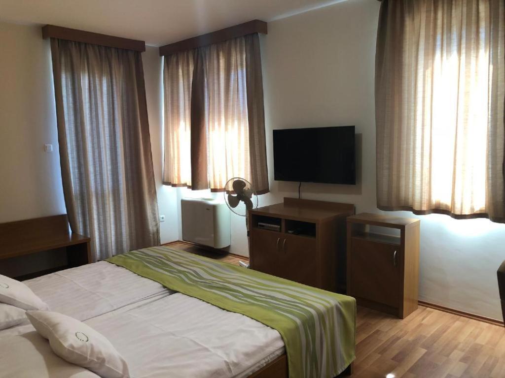 Rosemary Apartmanok, Rose, Lili, Mary1, Mary2 Hajdúszoboszló 外观 照片