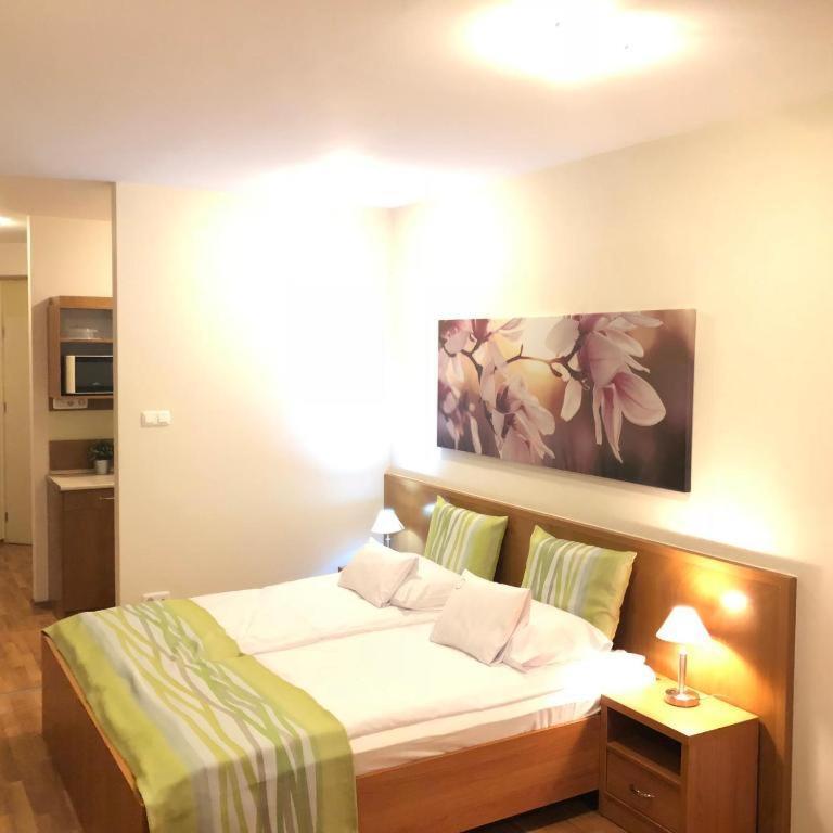 Rosemary Apartmanok, Rose, Lili, Mary1, Mary2 Hajdúszoboszló 外观 照片